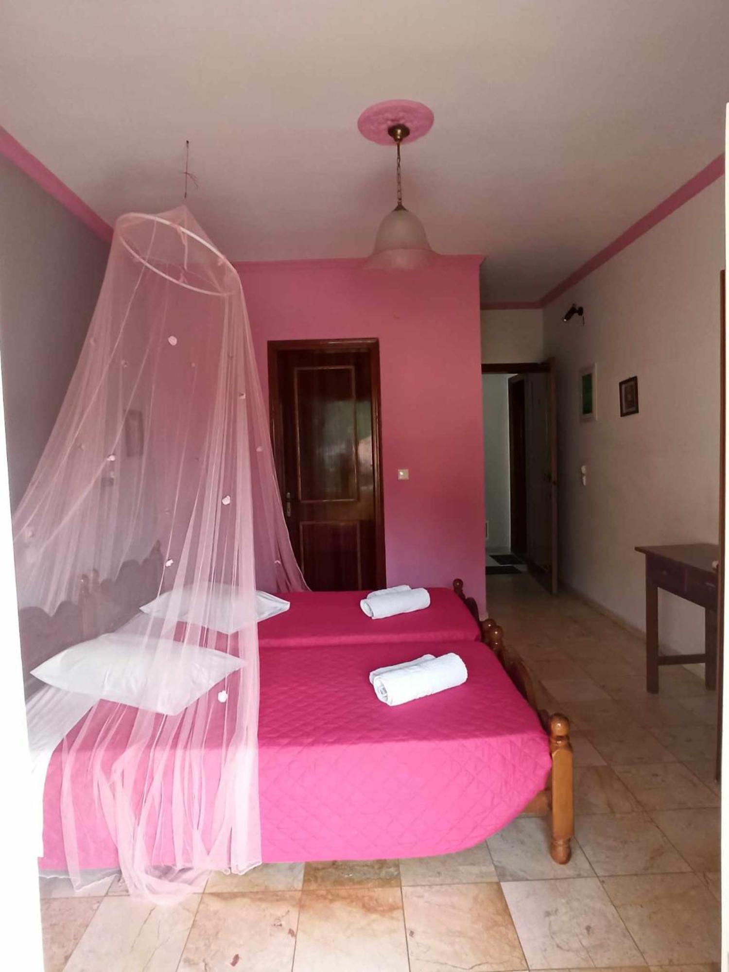 Margaritas' Rooms Agios Gordios  Exterior photo